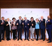 Europos Komisijos atstovybės Lietuvoje vadovas Marius Va&scaron;čega, Panevėžio meras Rytis Mykolas Račkauskas su kolegomis