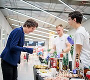 &bdquo;Vilnius Outlet&ldquo; artėjančias Kalėdas pasitinka siųsdamas ypatingą žinutę: kuo &scaron;ios &scaron;ventės čia tokios i&scaron;skirtinės? 