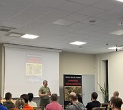 Buvęs specialiųjų pajėgų karys, &bdquo;Team1Fist&ldquo; vadovas: lyderystės principai tie patys ir karo lauke, ir biure.