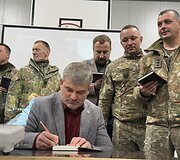 Buvęs specialiųjų pajėgų karys, &bdquo;Team1Fist&ldquo; vadovas: lyderystės principai tie patys ir karo lauke, ir biure.