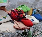 &bdquo;Ogmios miesto&ldquo; ūkininkų turguje &ndash; natūralūs, kaimi&scaron;ki delikatesai: ko čia ras rūkytos mėsos ir žuvies mylėtojai? 
