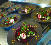 Lazdijietis Justinas Druskininkuose atidarė restoraną &bdquo;No onion&ldquo;