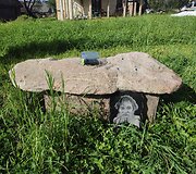 Meno kūrinių kapinės Plungės rajone