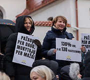 Mitingas prie &Scaron;vietimo, mokslo ir sporto ministerijos