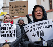 Mitingas prie &Scaron;vietimo, mokslo ir sporto ministerijos