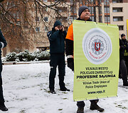 Statutinių pareigūnų protesto akcija &bdquo;Popierinis saugumas&ldquo;