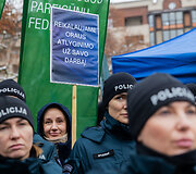 Statutinių pareigūnų protesto akcija &bdquo;Popierinis saugumas&ldquo;