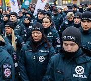 Statutinių pareigūnų protesto akcija &bdquo;Popierinis saugumas&ldquo;