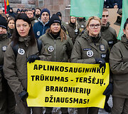 Statutinių pareigūnų protesto akcija &bdquo;Popierinis saugumas&ldquo;