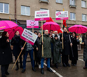 Protestas &bdquo;&Scaron;alin rankas nuo laisvo žodžio!&ldquo;