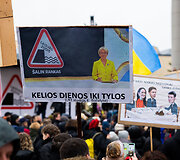 Protestas &bdquo;&Scaron;alin rankas nuo laisvo žodžio!&ldquo;