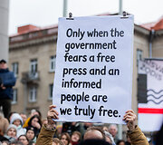 Protestas &bdquo;&Scaron;alin rankas nuo laisvo žodžio!&ldquo;
