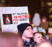 Antrasis protestas &bdquo;&Scaron;alin rankas nuo laisvo žodžio!&ldquo;