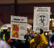 Antrasis protestas &bdquo;&Scaron;alin rankas nuo laisvo žodžio!&ldquo;