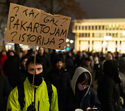 Antrasis protestas &bdquo;&Scaron;alin rankas nuo laisvo žodžio!&ldquo;