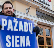 Pedagogų protestas prie &Scaron;vietimo, mokslo ir sporto ministerijos