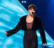 Rokas Yan
