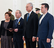 Valstybės apdovanojimų įteikimo ceremonija