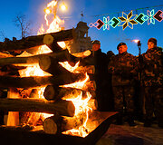 Vasario 16-osios laužų uždegimo ceremonija
