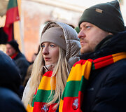 Vasario 16-osios minėjimas prie Lietuvos nepriklausomybės signatarų namų Vilniuje