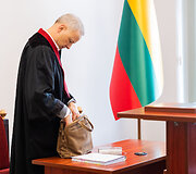 Andriaus Vy&scaron;niausko, nuteisto už sukčiavimą, piktnaudžiavimą ir dokumentų klastojimą, nagrinėjama byla