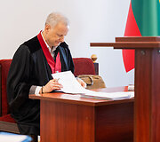 Andriaus Vy&scaron;niausko, nuteisto už sukčiavimą, piktnaudžiavimą ir dokumentų klastojimą, nagrinėjama byla
