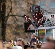 Protestas ,,&Scaron;alin rankas nuo laisvo žodžio&ldquo;