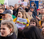 Protestas ,,&Scaron;alin rankas nuo laisvo žodžio&ldquo;