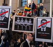 Protestas ,,&Scaron;alin rankas nuo laisvo žodžio&ldquo;