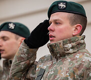 Lietuvos kariuomenės karių grįžusių i&scaron; tarptautinės NATO vadovaujamos operacijos Kosove sutikimo ceremonija