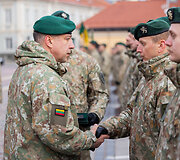 Lietuvos kariuomenės karių grįžusių i&scaron; tarptautinės NATO vadovaujamos operacijos Kosove sutikimo ceremonija