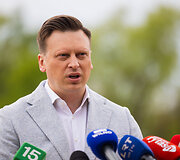 Sraigtasparnių nusileidimo aik&scaron;telės Santari&scaron;kių žiede atidarymas