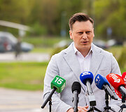 Sraigtasparnių nusileidimo aik&scaron;telės Santari&scaron;kių žiede atidarymas