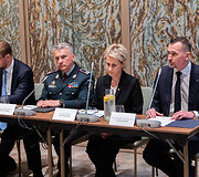 Spaudos konferencija, kurioje pristatytos naujos teisėsaugos priemonės kovai su sukčiais