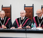 Nutarimas, ar Konstitucijai neprie&scaron;tarauja draudimas nuteistiesiems už seksualinio pobūdžio nusikaltimus prie&scaron; nepilnamečius taikyti lygtinį paleidimą