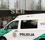 Įvestas &bdquo;Skydas&ldquo; prie SEB banko