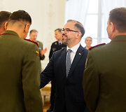 Prezidentūroje suteiktas kontradmirolo laipsnis flotilės admirolui Giedriui Premeneckui ir generolo majoro laipsnis brigados generolui Žilvinui Gaubiu
