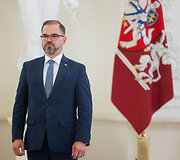 Prezidentūroje suteiktas kontradmirolo laipsnis flotilės admirolui Giedriui Premeneckui ir generolo majoro laipsnis brigados generolui Žilvinui Gaubiu