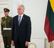 Prezidentūroje suteiktas kontradmirolo laipsnis flotilės admirolui Giedriui Premeneckui ir generolo majoro laipsnis brigados generolui Žilvinui Gaubiu