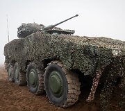 Pirmųjų Lietuvos kariuomenės tankų įgulų vykdomas kovinis &scaron;audymas i&scaron; tankų &bdquo;Leopard 2A6&ldquo;