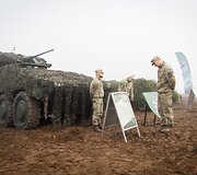 Pirmųjų Lietuvos kariuomenės tankų įgulų vykdomas kovinis &scaron;audymas i&scaron; tankų &bdquo;Leopard 2A6&ldquo;
