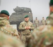 Pirmųjų Lietuvos kariuomenės tankų įgulų vykdomas kovinis &scaron;audymas i&scaron; tankų &bdquo;Leopard 2A6&ldquo;