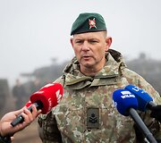 Pirmųjų Lietuvos kariuomenės tankų įgulų vykdomas kovinis &scaron;audymas i&scaron; tankų &bdquo;Leopard 2A6&ldquo;