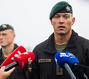 Pirmųjų Lietuvos kariuomenės tankų įgulų vykdomas kovinis &scaron;audymas i&scaron; tankų &bdquo;Leopard 2A6&ldquo;