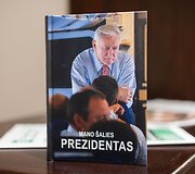 Renaldo Malycho knyga &bdquo;Mano &scaron;alies prezidentas&ldquo;