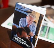 Renaldo Malycho knyga &bdquo;Mano &scaron;alies prezidentas&ldquo;