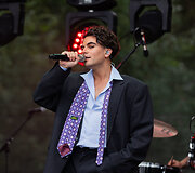 Rokas Yan