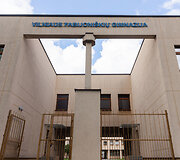 Vilniaus Fabijoni&scaron;kių gimnazija