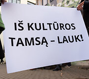 Meninė akcija &bdquo;I&scaron; kultūros tamsą &ndash; lauk&rdquo;