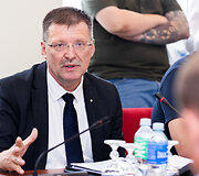 Renius Ple&scaron;kys